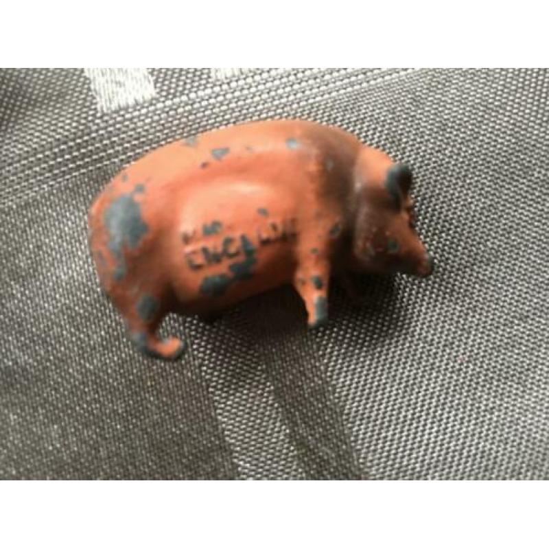 Aangeboden aan drietal (o.a.Britains) dieren Made in England