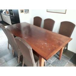 kersenhouten eettafel 200x 90 en 6 loom eettafelstoelen