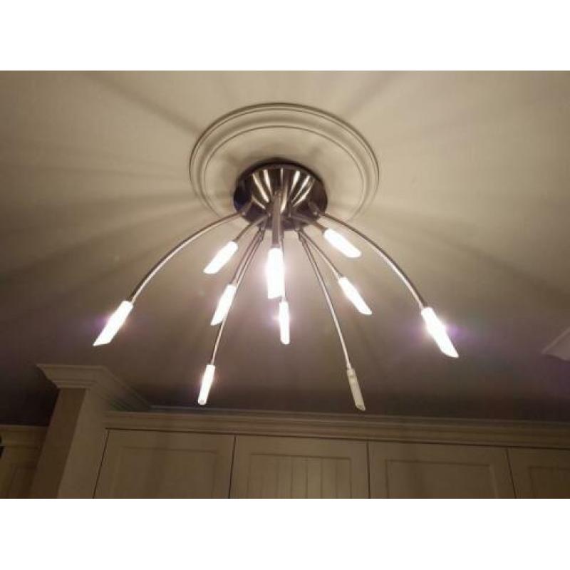 Moderne stalen lampen