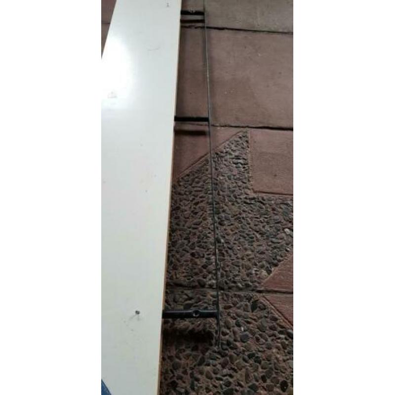 Zwevende plank van Ikea