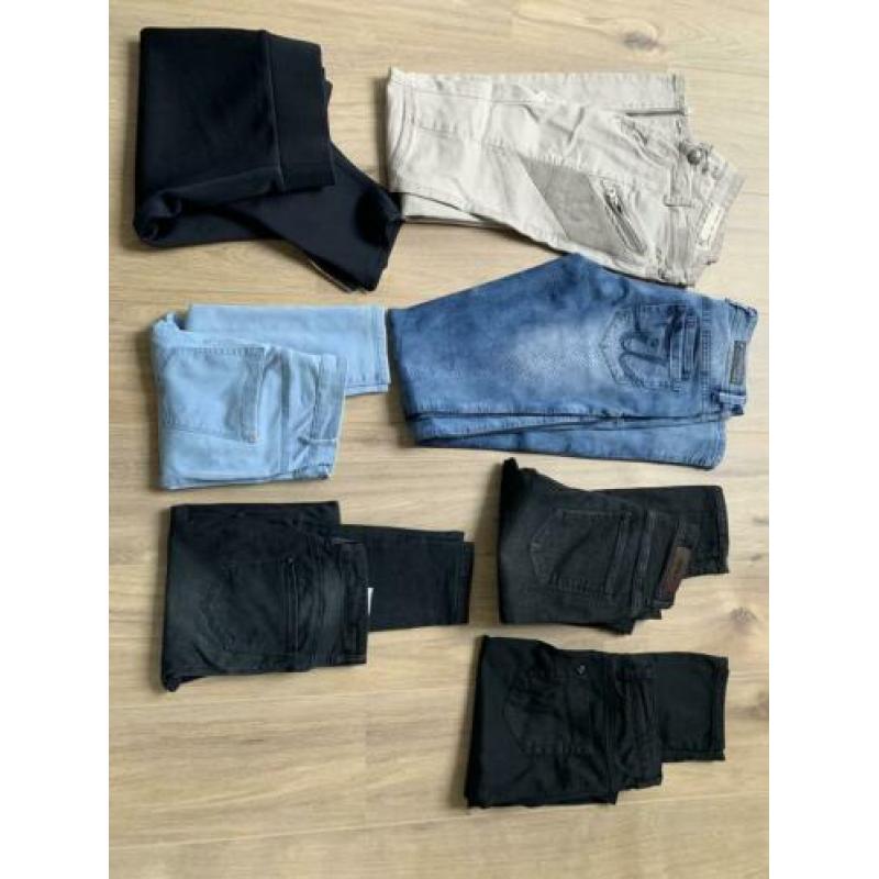 Diverse jeans broeken maat 28-29 als nieuw merkkleding