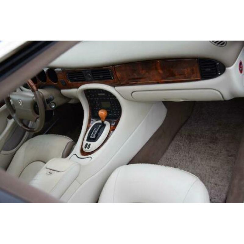 Daimler V8 4.0 V8 LWB – Anthracite metallic – 275dkm –BJ2000