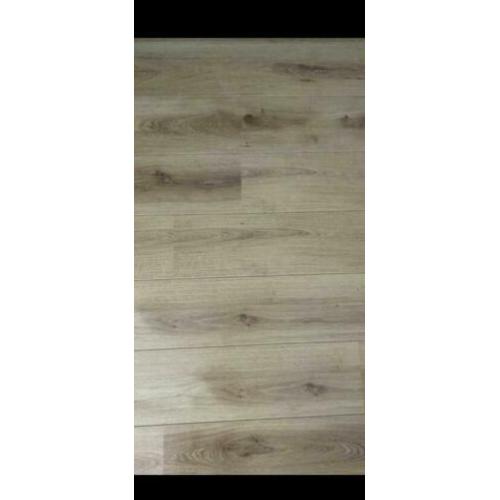 Te koop aangeboden 45m2 laminaat