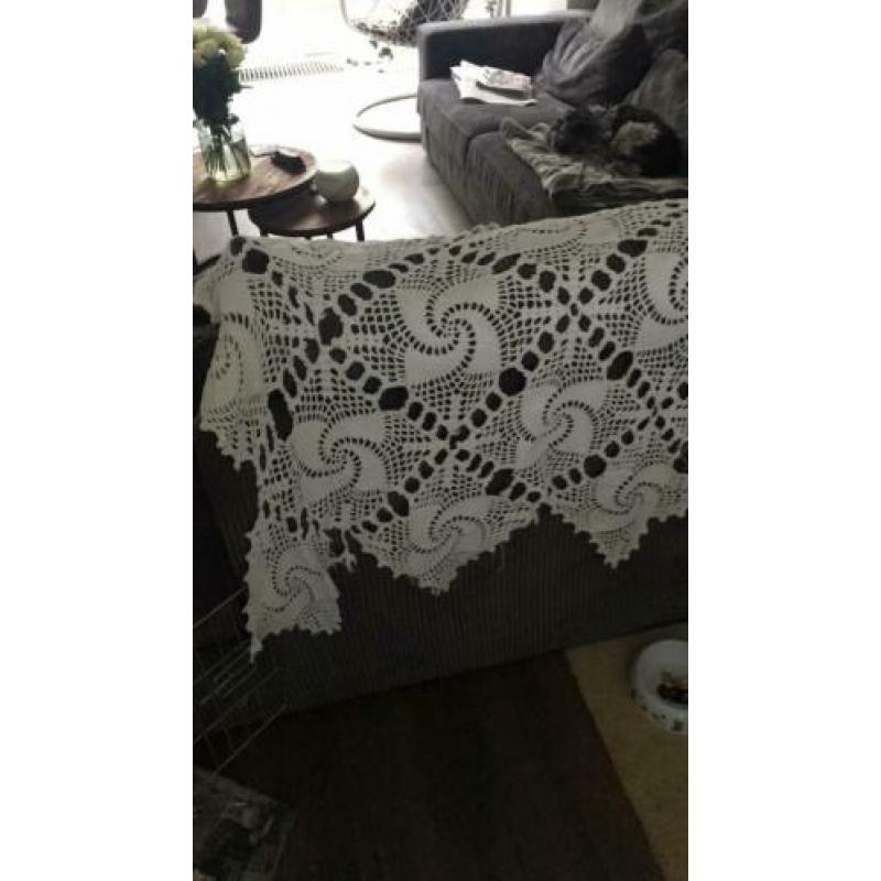 Antieke gehaakte sprei 2.13 x 1.83