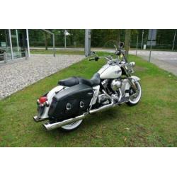 Harley-Davidson Road King FLHRC Road King Classic