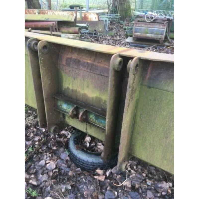 tractor of shovel bak zware uitvoering breed 220 cm diep 100