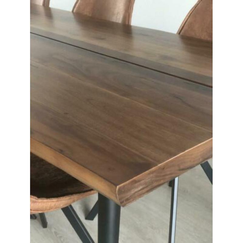 Eettafel Dutchbone Alagon 220cm