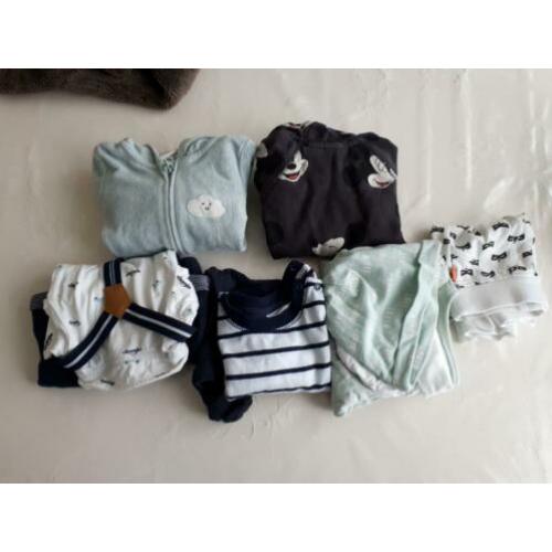 Babykleding maat 56