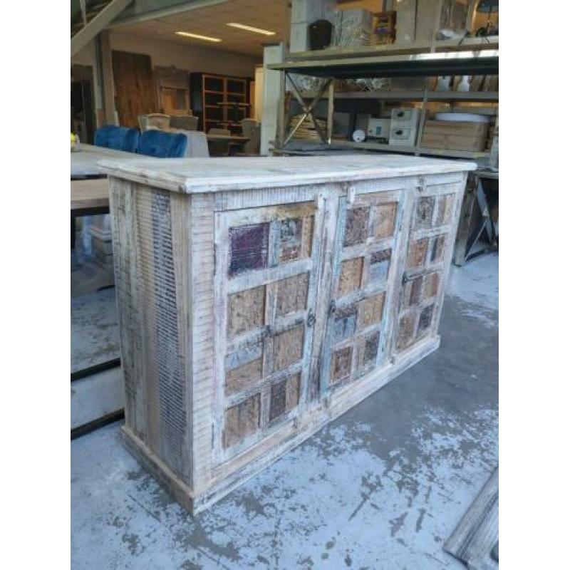 Indische kast dressoir Ibiza stijl met 3 deuren