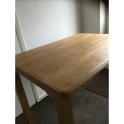 Massief eiken tafeltje, 100/ 70, hoogte 75 cm