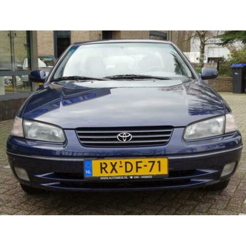 Toyota CAMRY 2.2I GL Airco Zeer goede staat! 1e Eigenaar