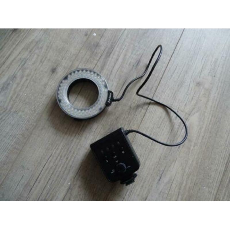 Aputure Amaran HC100 Halo Ringflitser voor Canon.