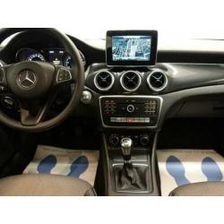 Mercedes-Benz CLA-Klasse 180 Prestige AMG Edition Navi, Hlee