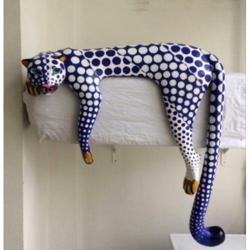 Beeld sculptuur panter luipaard jaguar kat paars blauw kunst