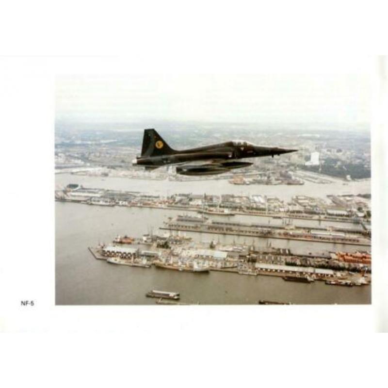 Koninklijke Luchtmacht, 2 brochures