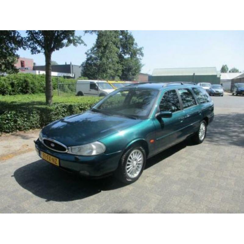 Ford Mondeo Wagon 1.8-16V Ghia Platinum NIEUW APK (bj 2000)