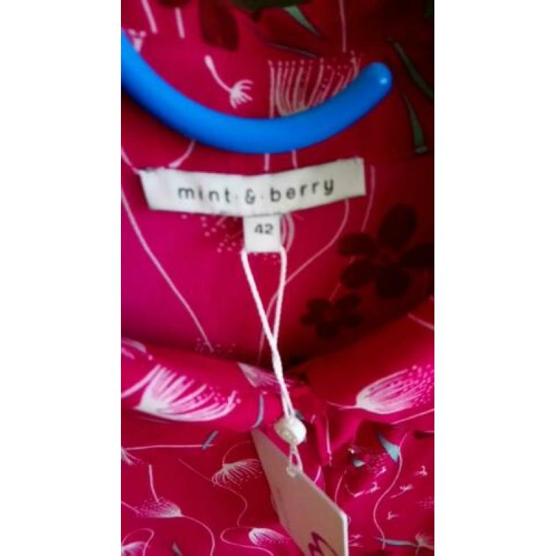 Nieuw met kaartje blouse van mint & berry maat 42