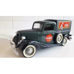 3 maal Solido Ford V8 Pick Up.... opruiming