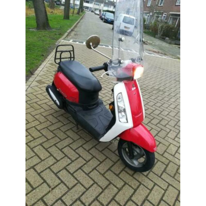Sym tonik 4takt 25 km Blauwkenteken. mio. Cento