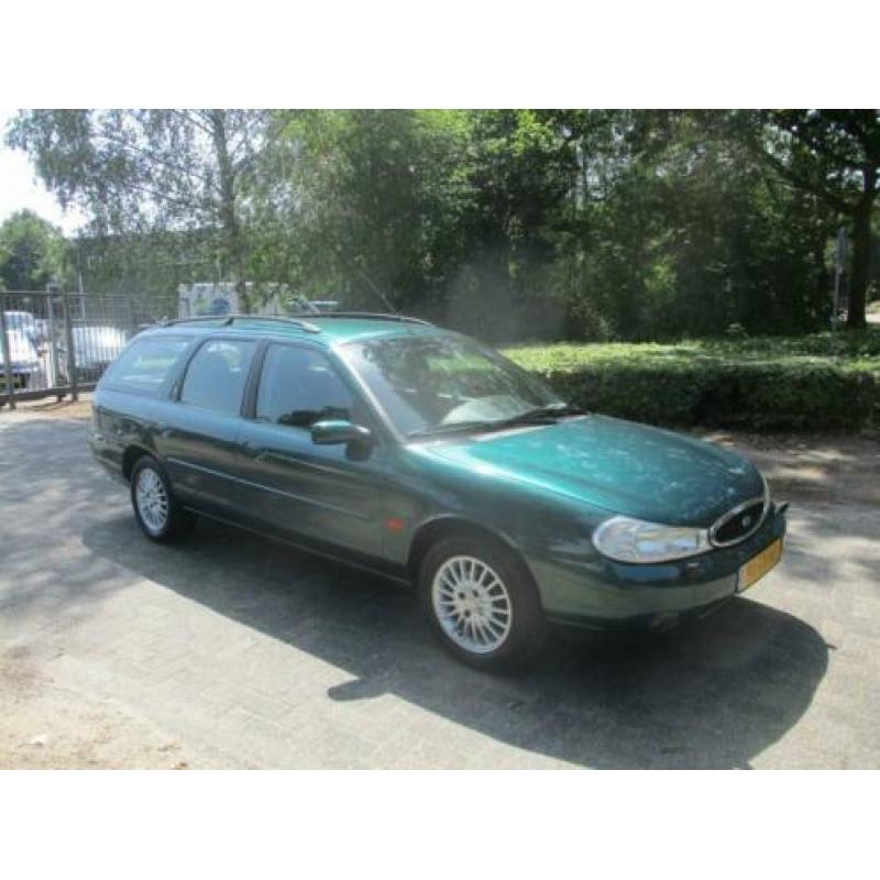 Ford Mondeo Wagon 1.8-16V Ghia Platinum NIEUW APK (bj 2000)