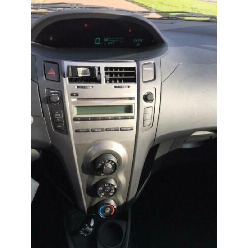 Toyota Yaris 1.0 12V Vvt-i 3DR Terra 2009. NAP! 1jr APK!