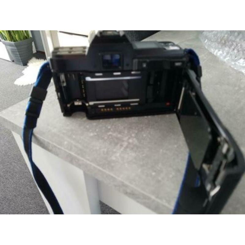 Minolta 7000 AF 35mm SLR AF camera