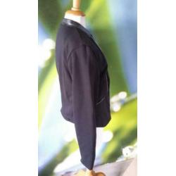 2. True Spirit blazer maat M
