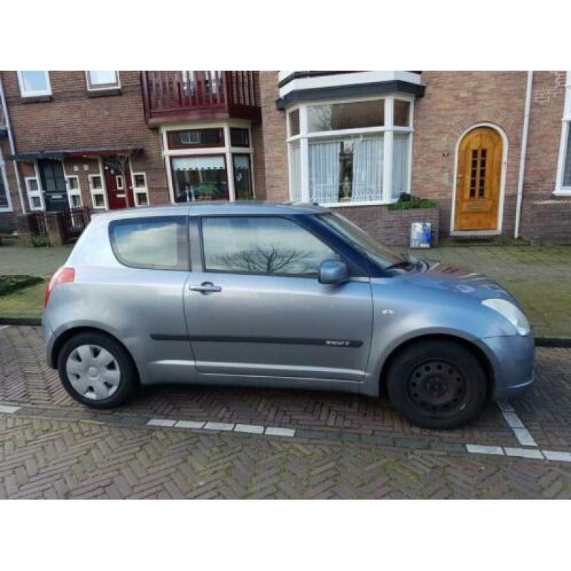 Suzuki Swift 1.3 2005 NAP, APK, LEES ADVERTENTIE!!!
