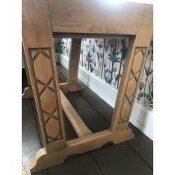 Retro/brocante naaitafeltje met klep en spiegel