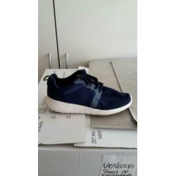 Weinig gedragen leuke dbl sneaker maat 38