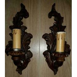2 Houten wandlampjes.