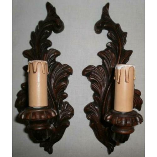 2 Houten wandlampjes.