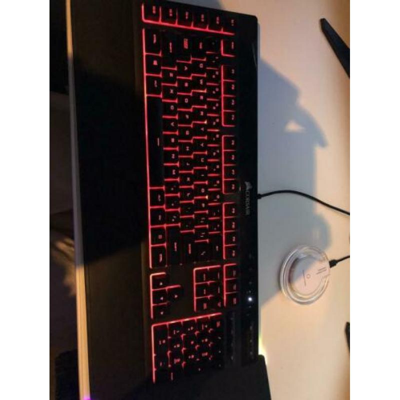 Lichtgevend toetsenbord van CORSAIR