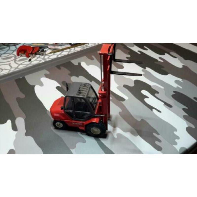Heftruck 1:25