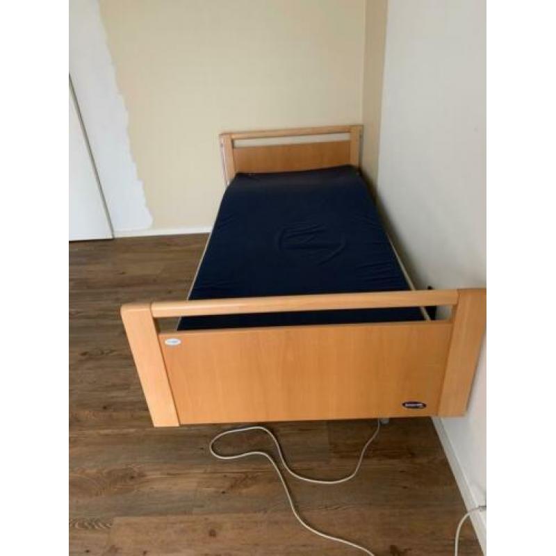hoog laag bed elektrisch