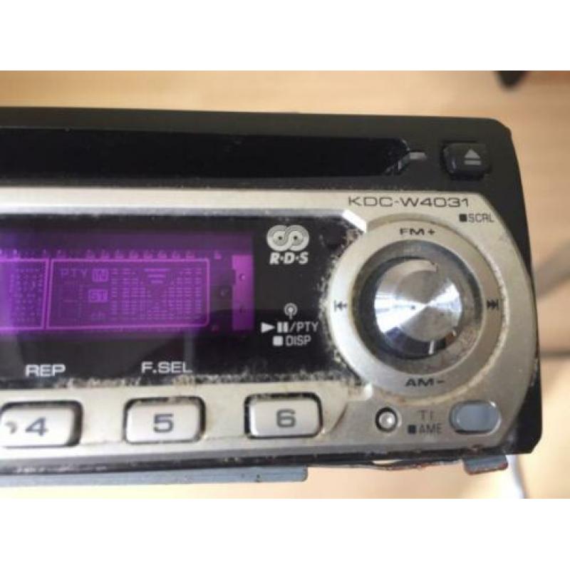 Kenwood KDC-W4031 radio
