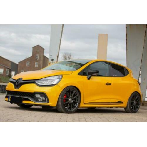 Renault Clio RS Trophy 1.6 T. | Akrapovic | Facelift | Geel