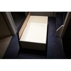 2x Ikea Opberglades voor onder bed of elders.