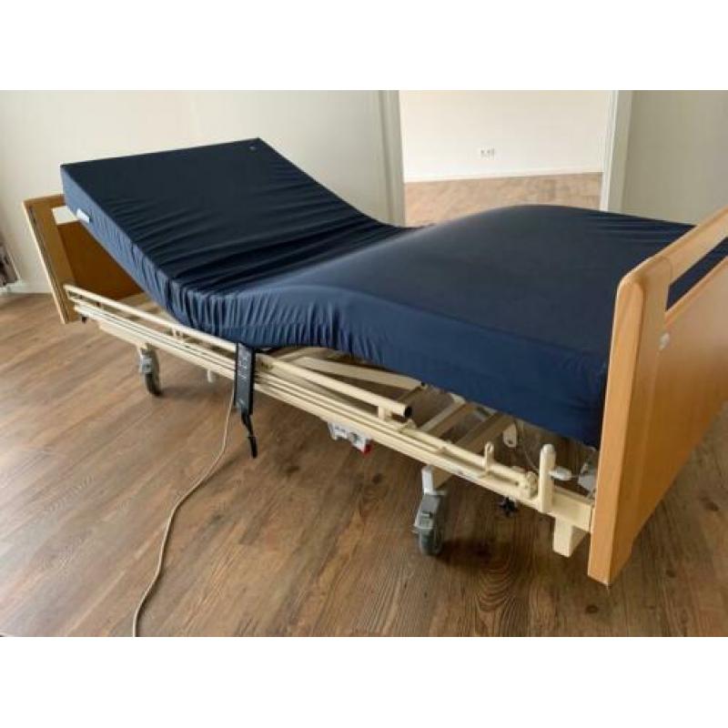 hoog laag bed elektrisch