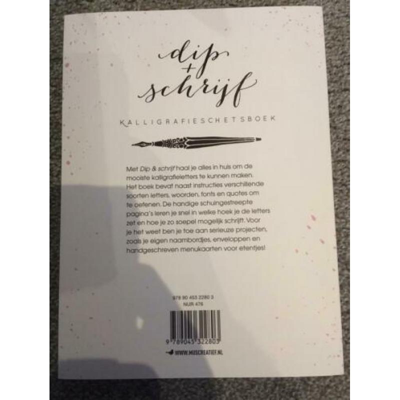 Dip + schrijf boek en kalligrafieset