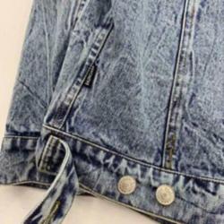 Balenciaga denimjack logo