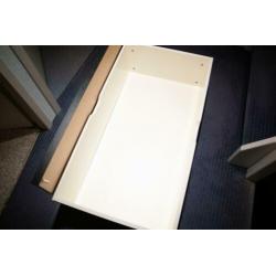 2x Ikea Opberglades voor onder bed of elders.