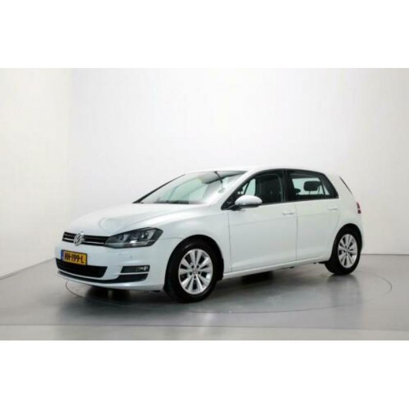 Volkswagen Golf 1.0 TSI Business Edition Connected 6-bak Xen