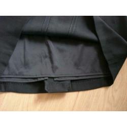 Rok Claudia Strater maat 44 €5,00 zgan