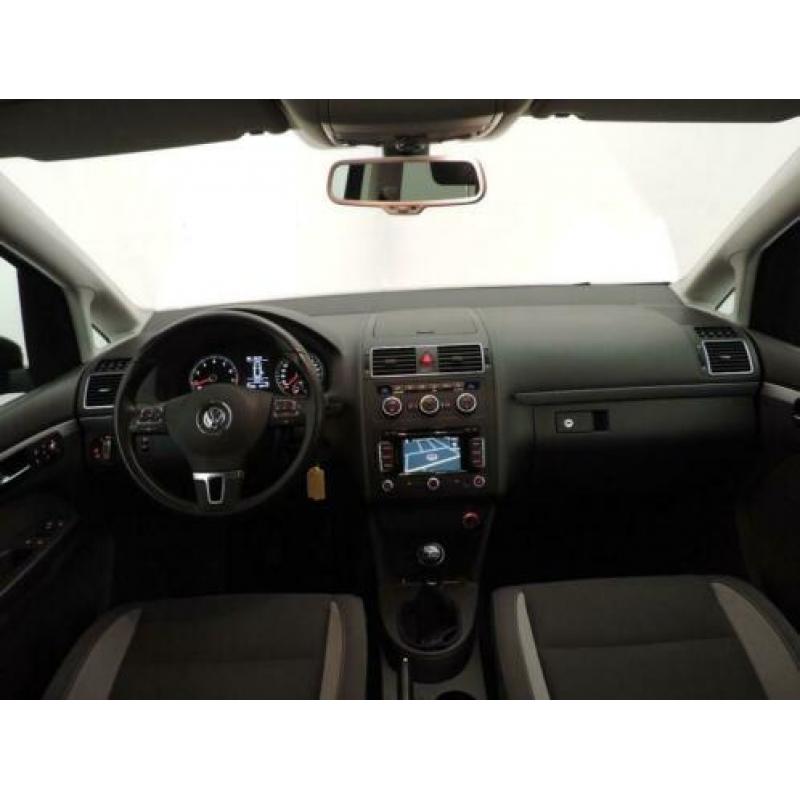 Volkswagen Touran 1.4 TSI 140pk Highline 7-Persoons (panodak