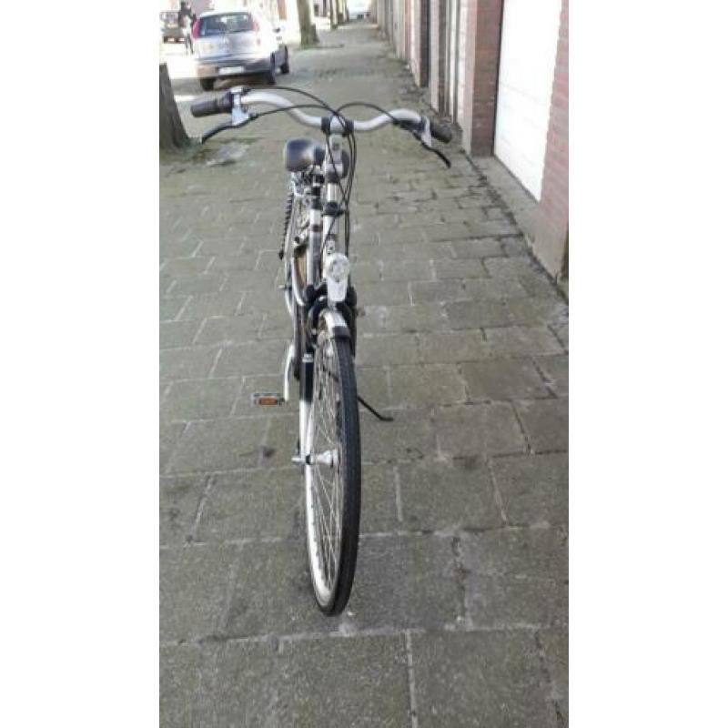 Dames fiets batavus 7 versnellingen in nieuw staat