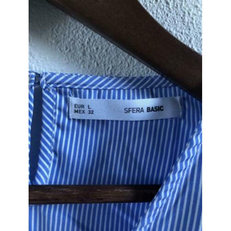 NIEUW: blauw gestreepte blouse met volant van sfera maat L