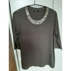 Blouse en shirts maat 46.samen