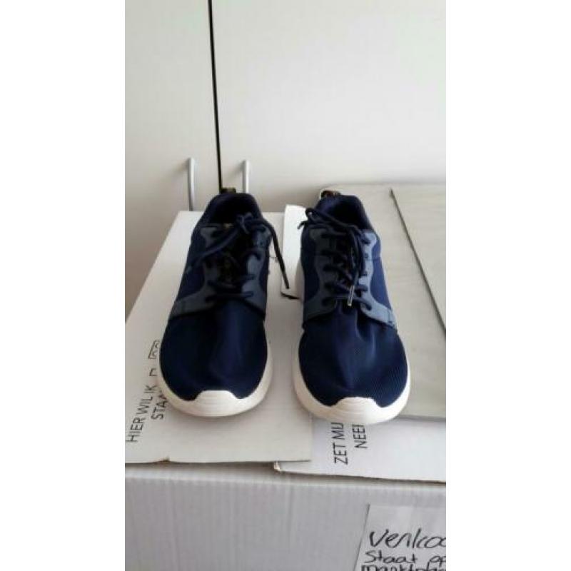 Weinig gedragen leuke dbl sneaker maat 38
