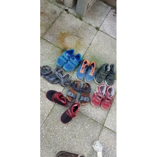 Partij Kinder schoenen maat 27